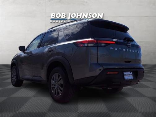 2025 Nissan Pathfinder SV 4WD