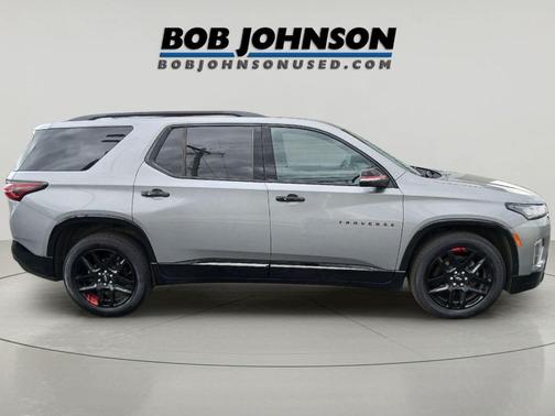 Sterling Gray Metallic 2023 Chevrolet Traverse Premier