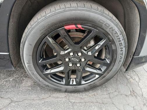 Sterling Gray Metallic 2023 Chevrolet Traverse Premier