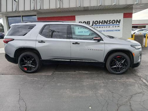 Sterling Gray Metallic 2023 Chevrolet Traverse Premier