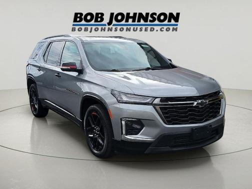 Sterling Gray Metallic 2023 Chevrolet Traverse Premier
