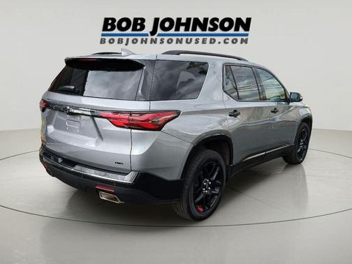 Sterling Gray Metallic 2023 Chevrolet Traverse Premier