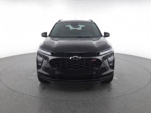 Mosaic Black Metallic 2025 Chevrolet Trax FWD 2RS