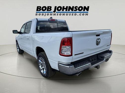 Bright White Clearcoat 2022 RAM 1500 Big Horn/Lone Star