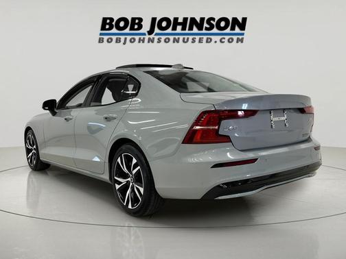 2025 Volvo S60 B5 Core