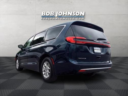 2025 Chrysler Pacifica L