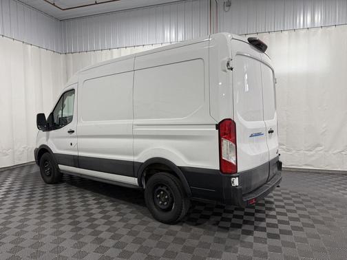 2022 Ford Transit-350 Base