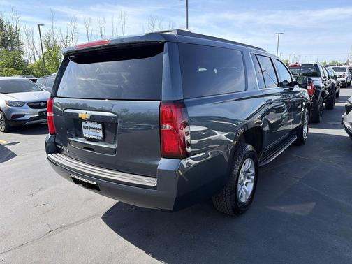 Shadow Gray Metallic 2019 Chevrolet Suburban LT