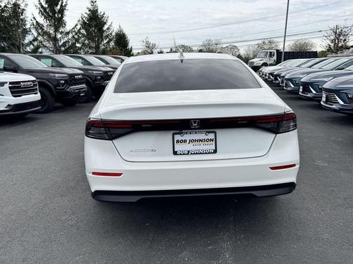Platinum White Pearl 2024 Honda Accord EX