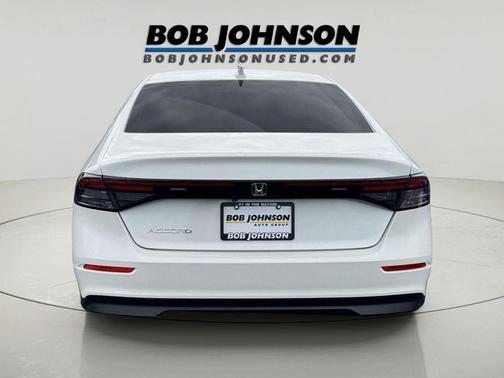 Platinum White Pearl 2024 Honda Accord EX