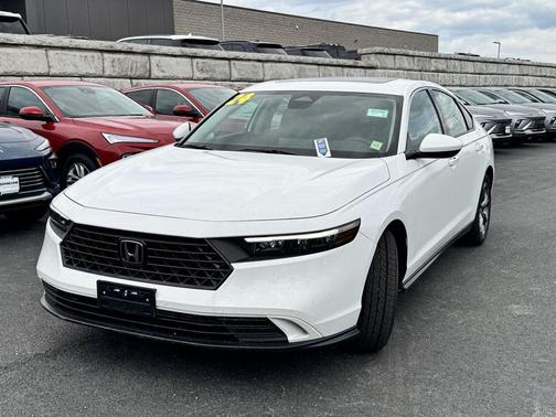Platinum White Pearl 2024 Honda Accord EX
