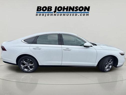 Platinum White Pearl 2024 Honda Accord EX