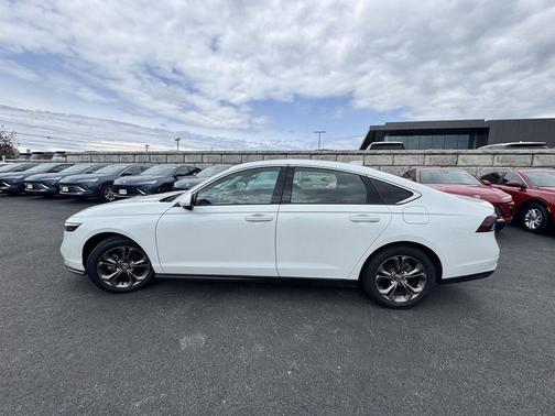 Platinum White Pearl 2024 Honda Accord EX