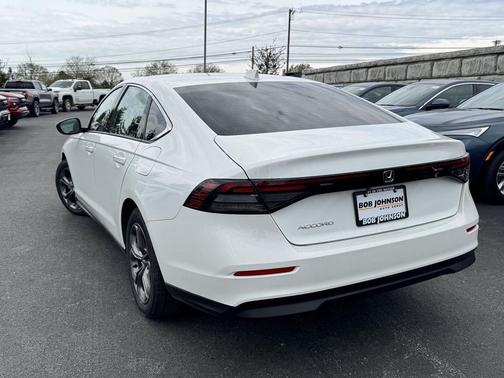 Platinum White Pearl 2024 Honda Accord EX