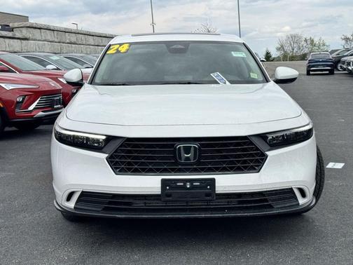 Platinum White Pearl 2024 Honda Accord EX