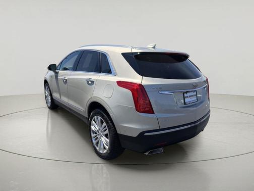 Silver Coast Metallic 2017 Cadillac XT5 Premium Luxury