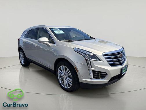 Silver Coast Metallic 2017 Cadillac XT5 Premium Luxury