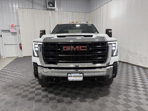 Summit White 2024 GMC Sierra 2500 Pro