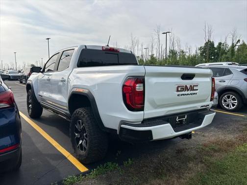 2024 GMC Canyon AT4X