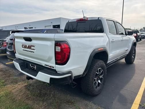2024 GMC Canyon AT4X