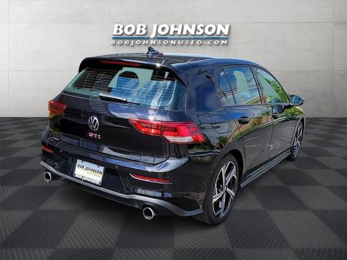 2024 Volkswagen Golf GTI 2.0T SE DSG