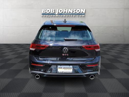 2024 Volkswagen Golf GTI 2.0T SE DSG