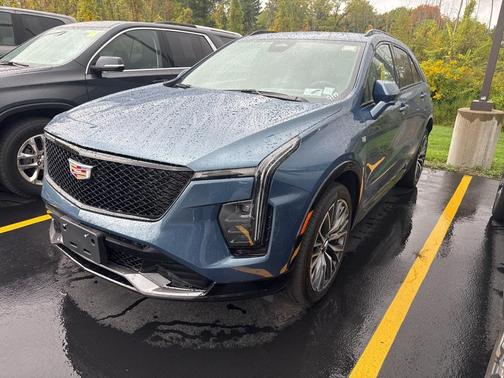 2025 Cadillac XT4 Sport
