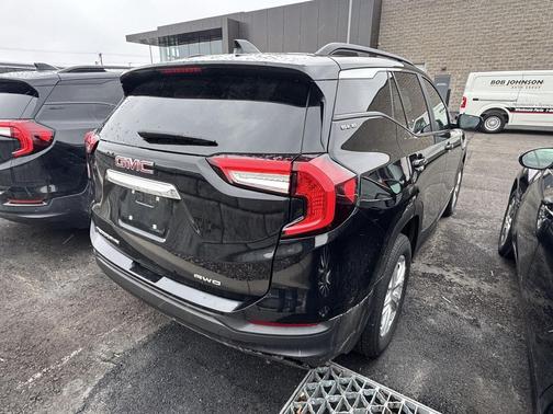 Ebony Twilight Metallic 2023 GMC Terrain SLE