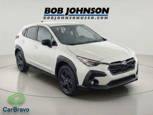 Crystal White Pearl 2025 Subaru Crosstrek Base