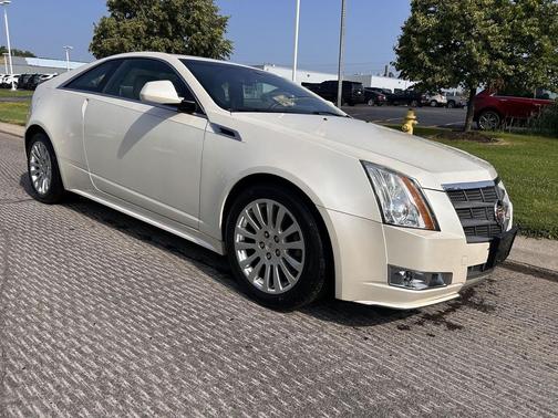 White Diamond Tricoat 2011 Cadillac CTS Performance