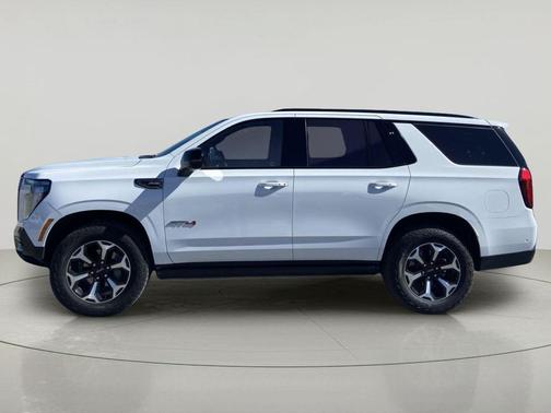 Summit White 2026 GMC Yukon AT4 4WD