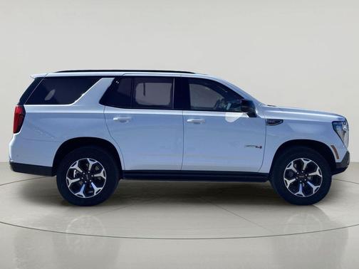 Summit White 2026 GMC Yukon AT4 4WD