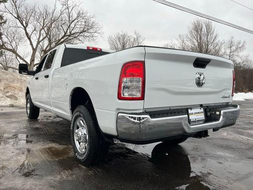 2024 RAM 2500 Tradesman Crew Cab 4x4 8' Box