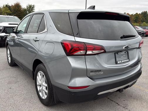 Sterling Gray Metallic 2024 Chevrolet Equinox 1LT