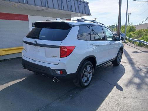 Platinum White Pearl 2023 Honda Passport AWD EX-L