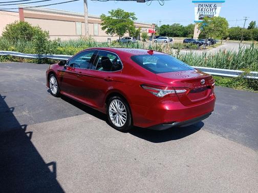 Ruby Flare Pearl 2019 Toyota Camry XLE