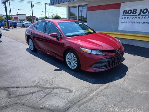 Ruby Flare Pearl 2019 Toyota Camry XLE