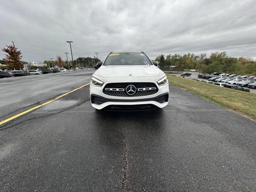 2021 Mercedes-Benz GLA 250 Base 4MATIC