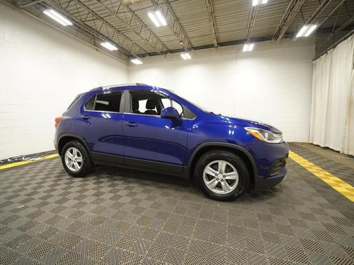 Blue Topaz Metallic 2017 Chevrolet Trax LT