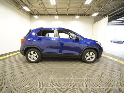 Blue Topaz Metallic 2017 Chevrolet Trax LT