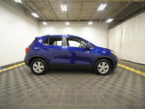 Blue Topaz Metallic 2017 Chevrolet Trax LT