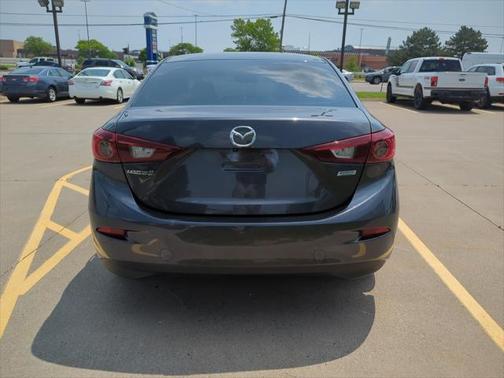2016 Mazda Mazda3 i Sport