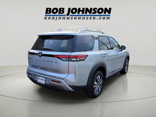 2023 Nissan Pathfinder SL 4WD