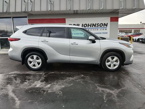 2023 Toyota Highlander LE