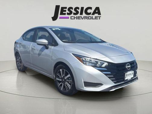 Brilliant Silver Metallic 2025 Nissan Versa 1.6 SV