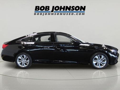 Crystal Black Pearl 2018 Honda Accord LX
