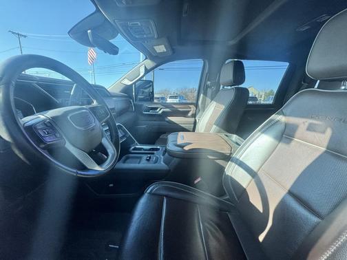 2024 GMC Sierra 2500 Denali