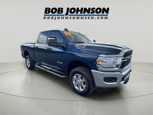 2024 RAM 2500 Big Horn Crew Cab 4x4 6'4' Box
