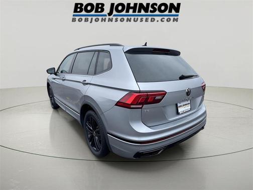2022 Volkswagen Tiguan 2.0T SE R-Line Black 4MOTION