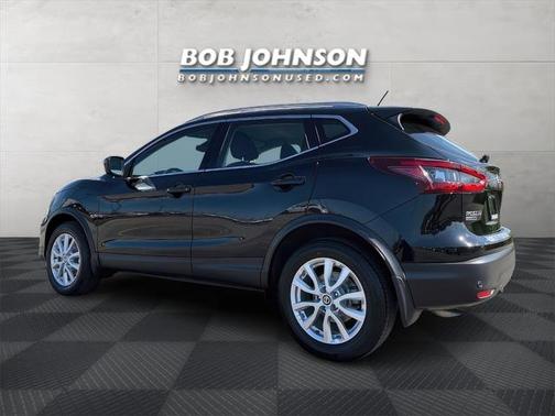 2022 Nissan Rogue Sport SV